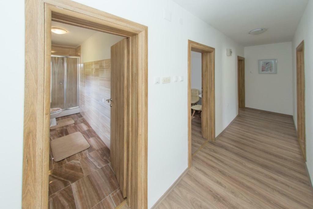 Kuca Za Odmor Marija Villa Vrhovine Dış mekan fotoğraf